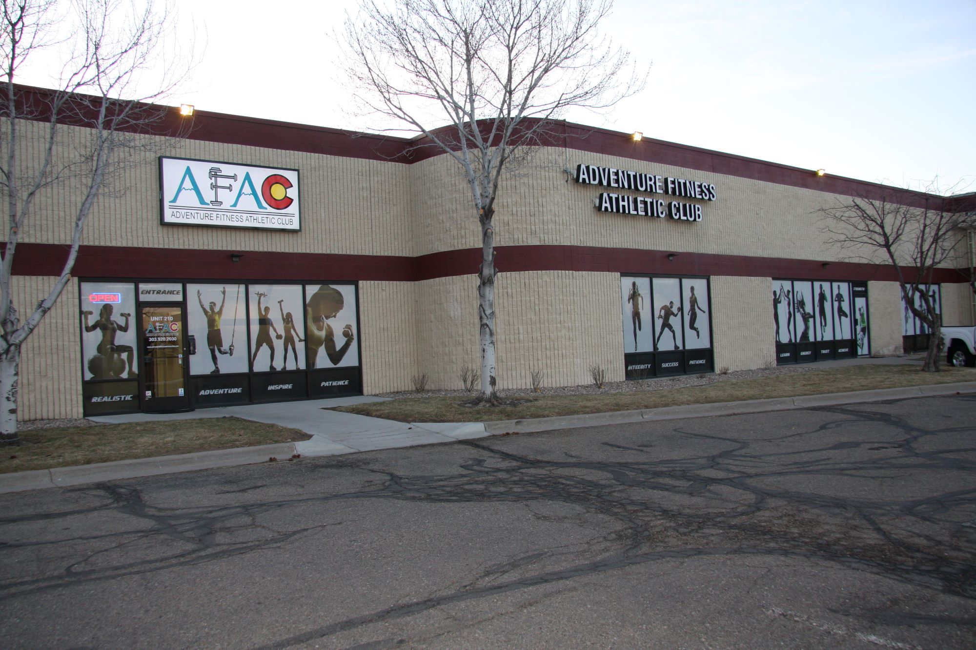 Front view of AFAC gym in Thornton, CO